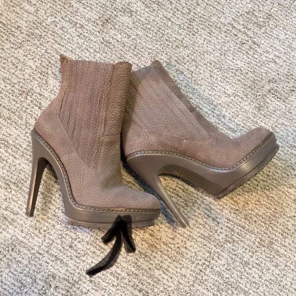 BCBGMaxAzria Virginia Bootie Size 8 - Picture 2 of 6